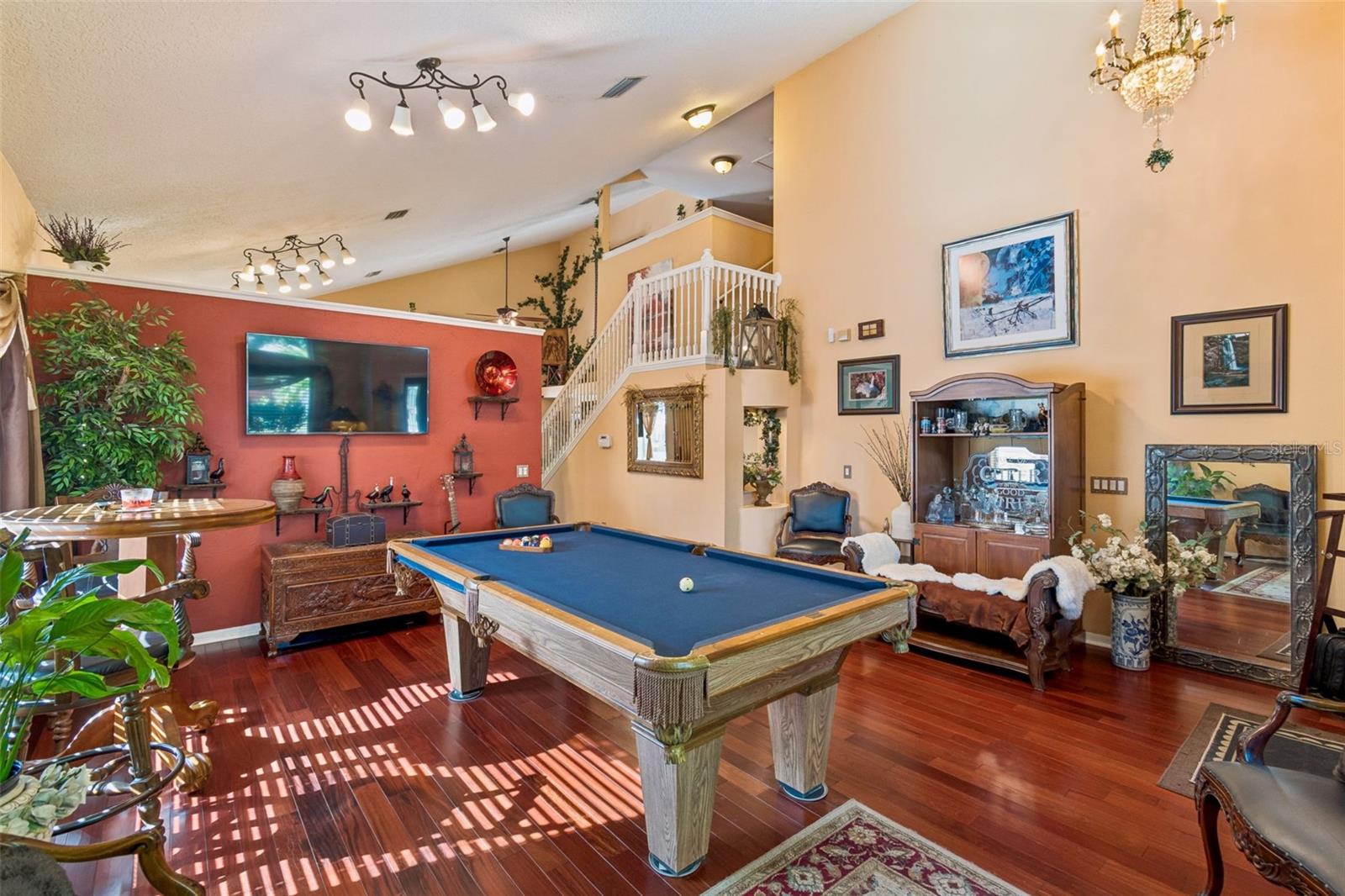 Image 5 of 56 For 9407 Chart House Court