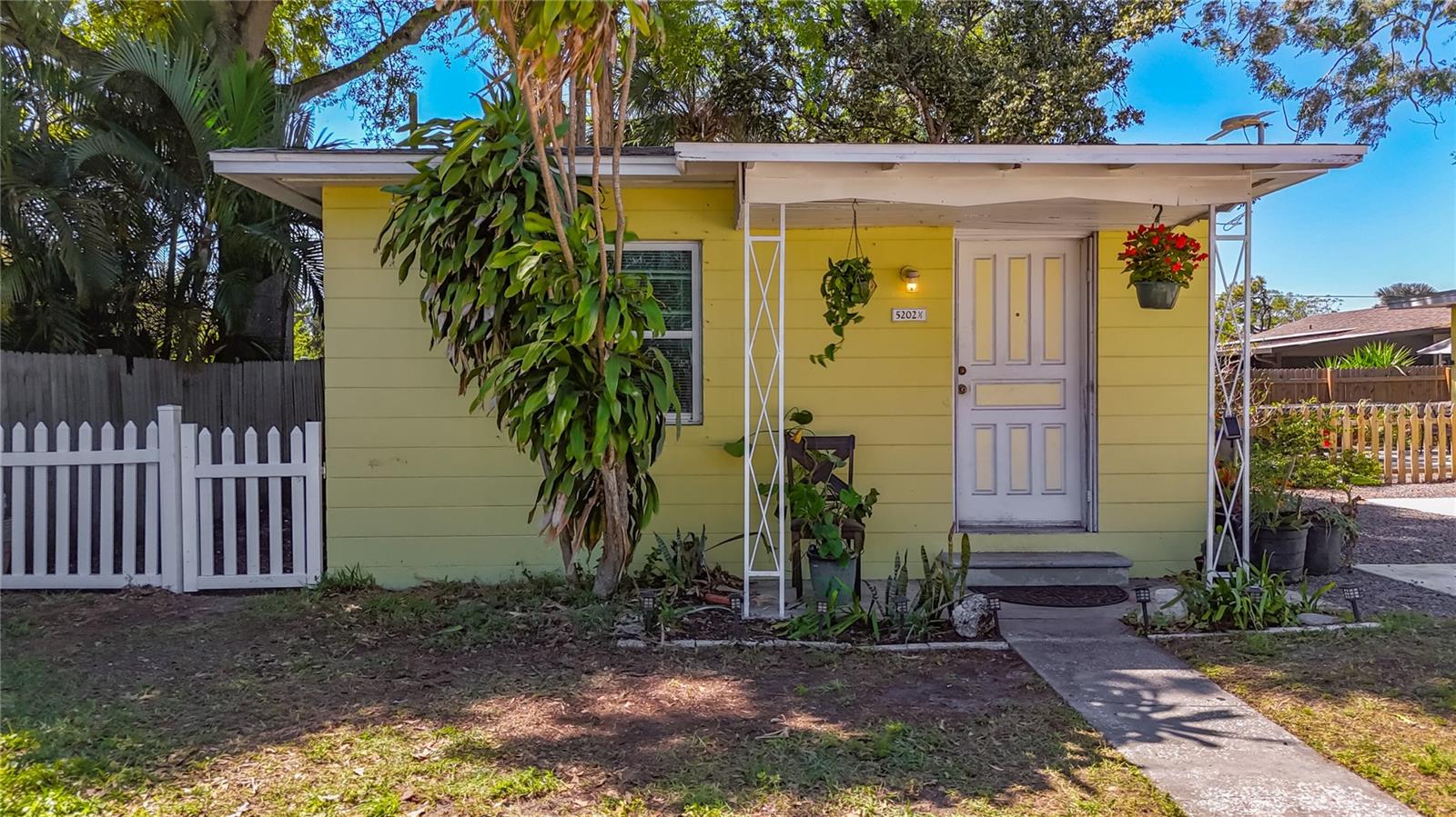 Image 37 of 50 For 5202 9th Avenue S