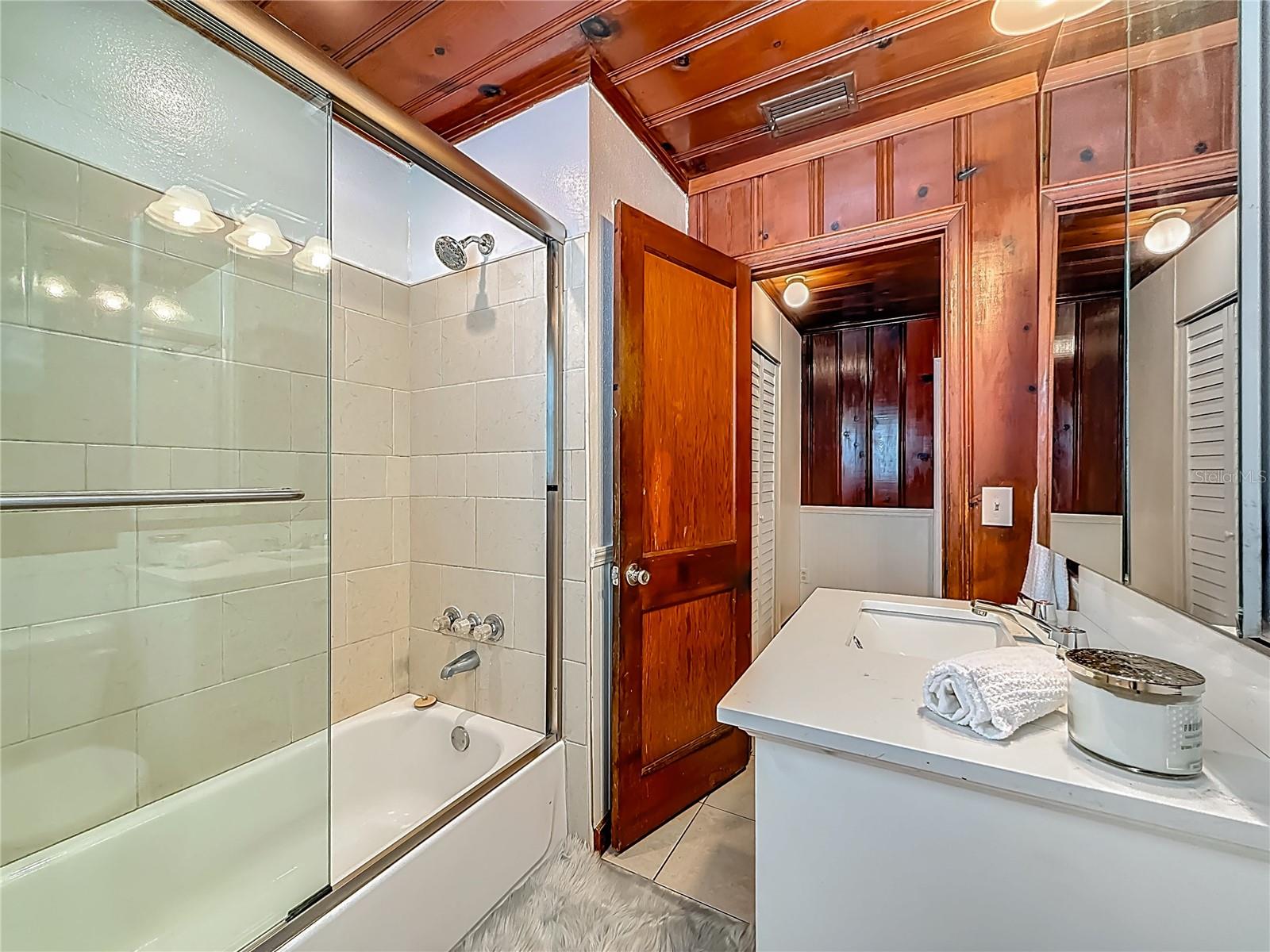 Image 6 of 50 For 5202 9th Avenue S