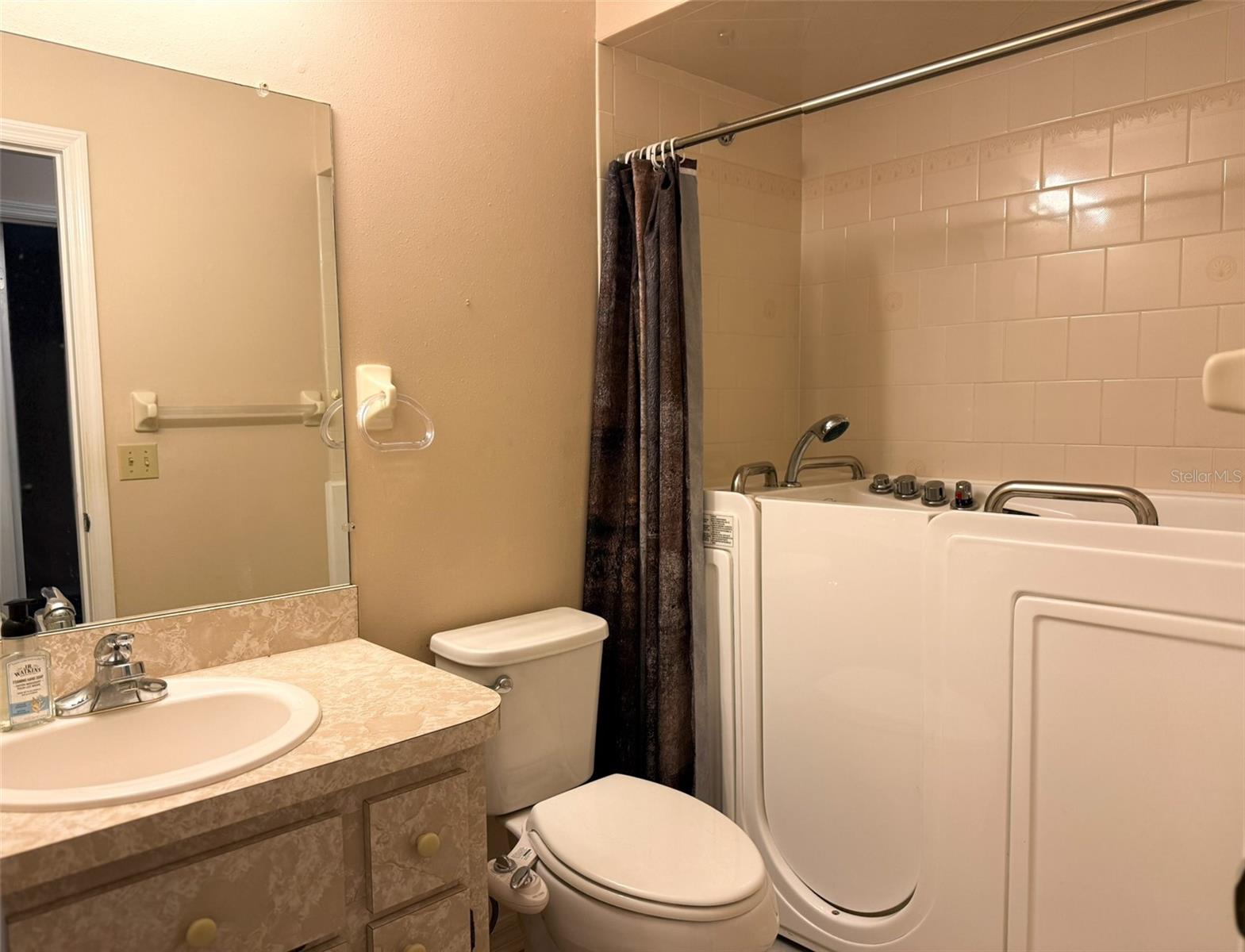 Image 12 of 28 For 2122 Cr 437a