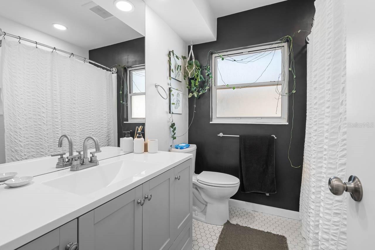 Image 22 of 49 For 3723 Orchard Grove Lane