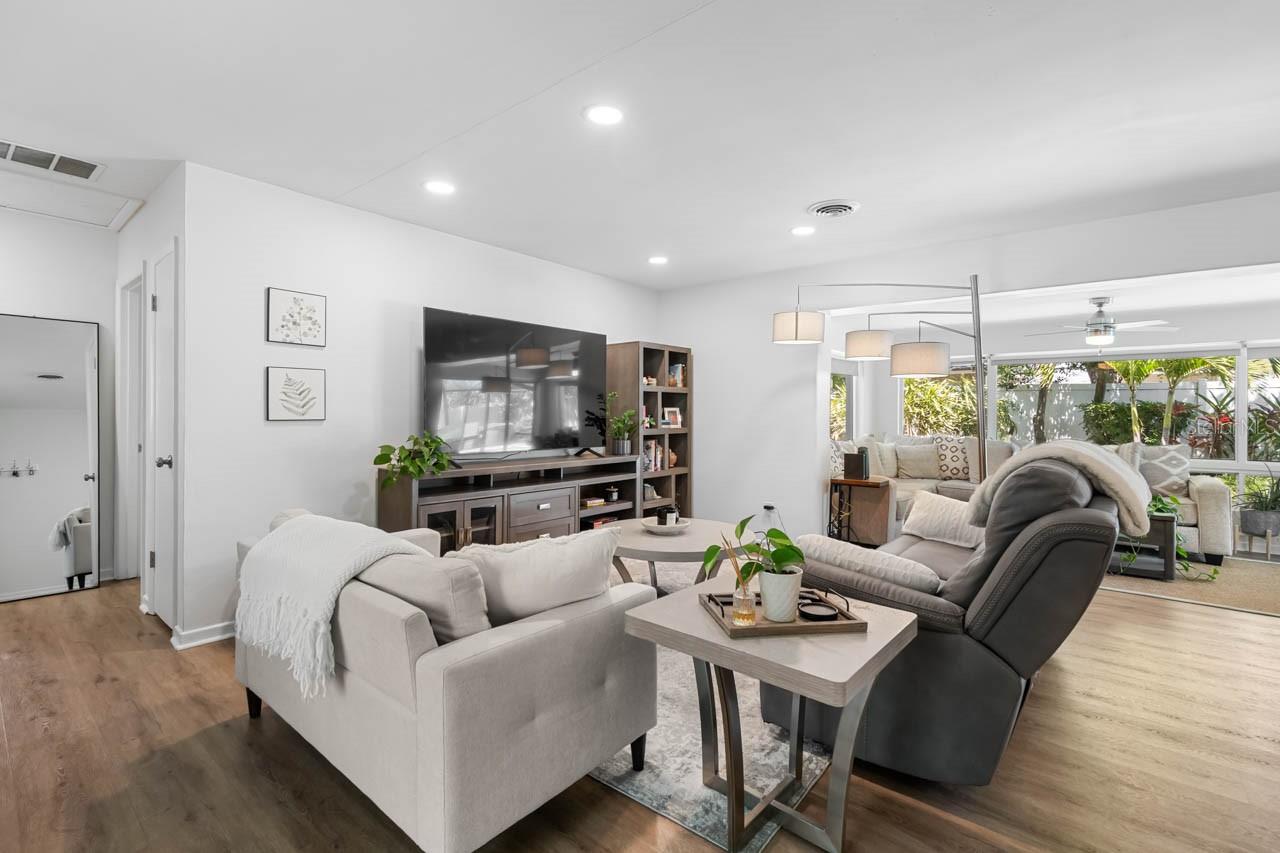 Image 8 of 49 For 3723 Orchard Grove Lane