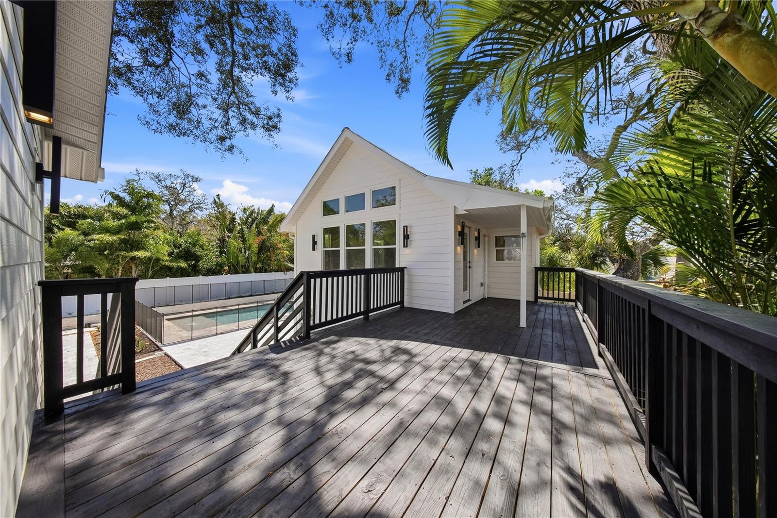 Image 15 of 72 For 1109 Charles Street