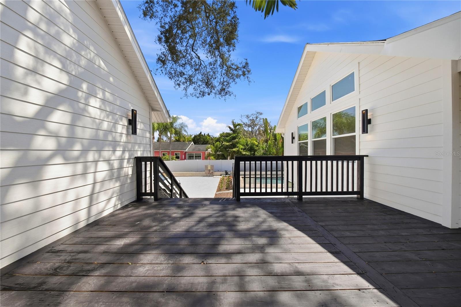 Image 20 of 72 For 1109 Charles Street