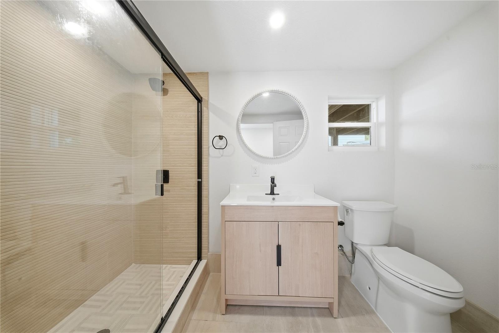 Image 52 of 72 For 1109 Charles Street