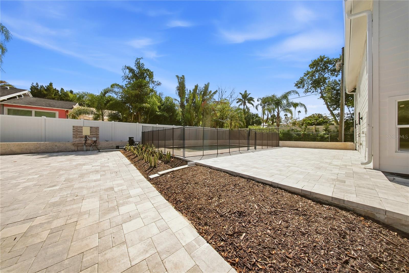 Image 62 of 72 For 1109 Charles Street