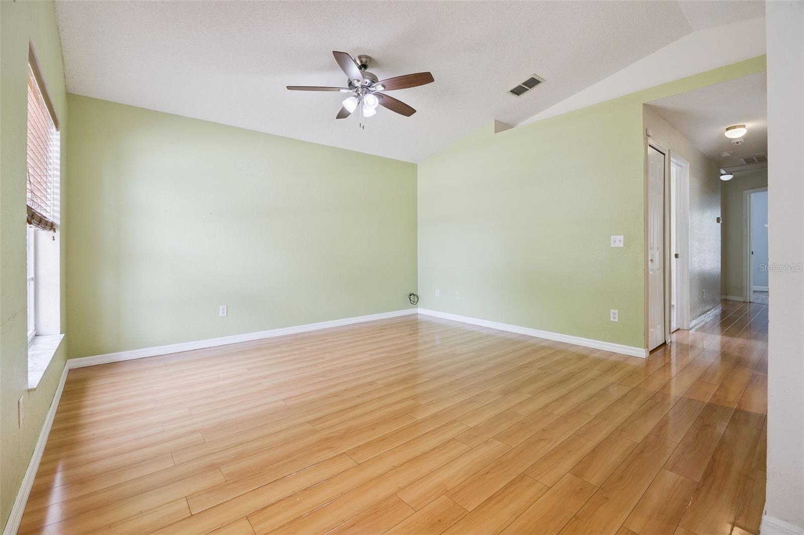 Image 4 of 20 For 124 Diamond Ridge Boulevard