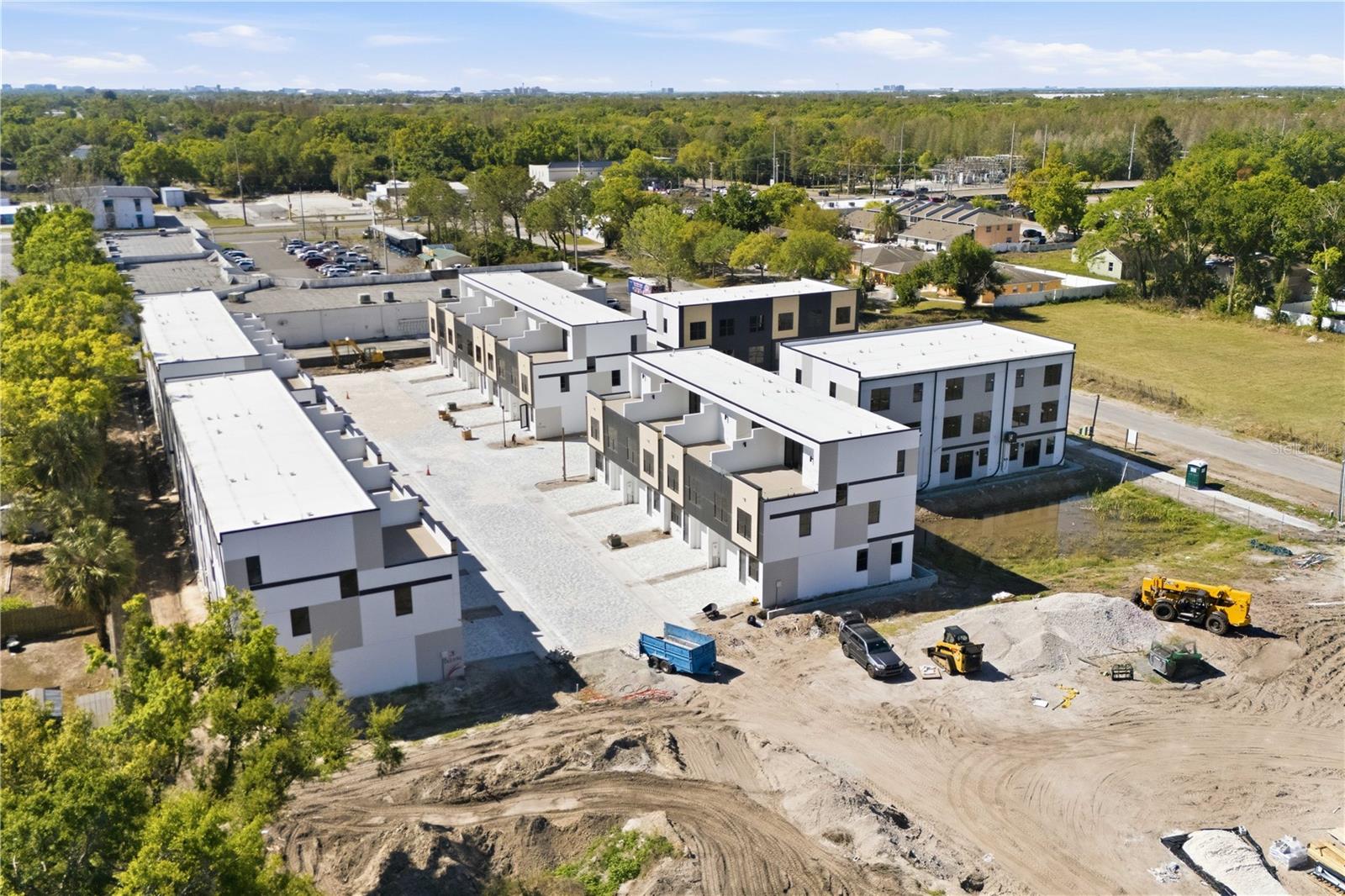 Listing photo id 15 for 8460 Modano Place