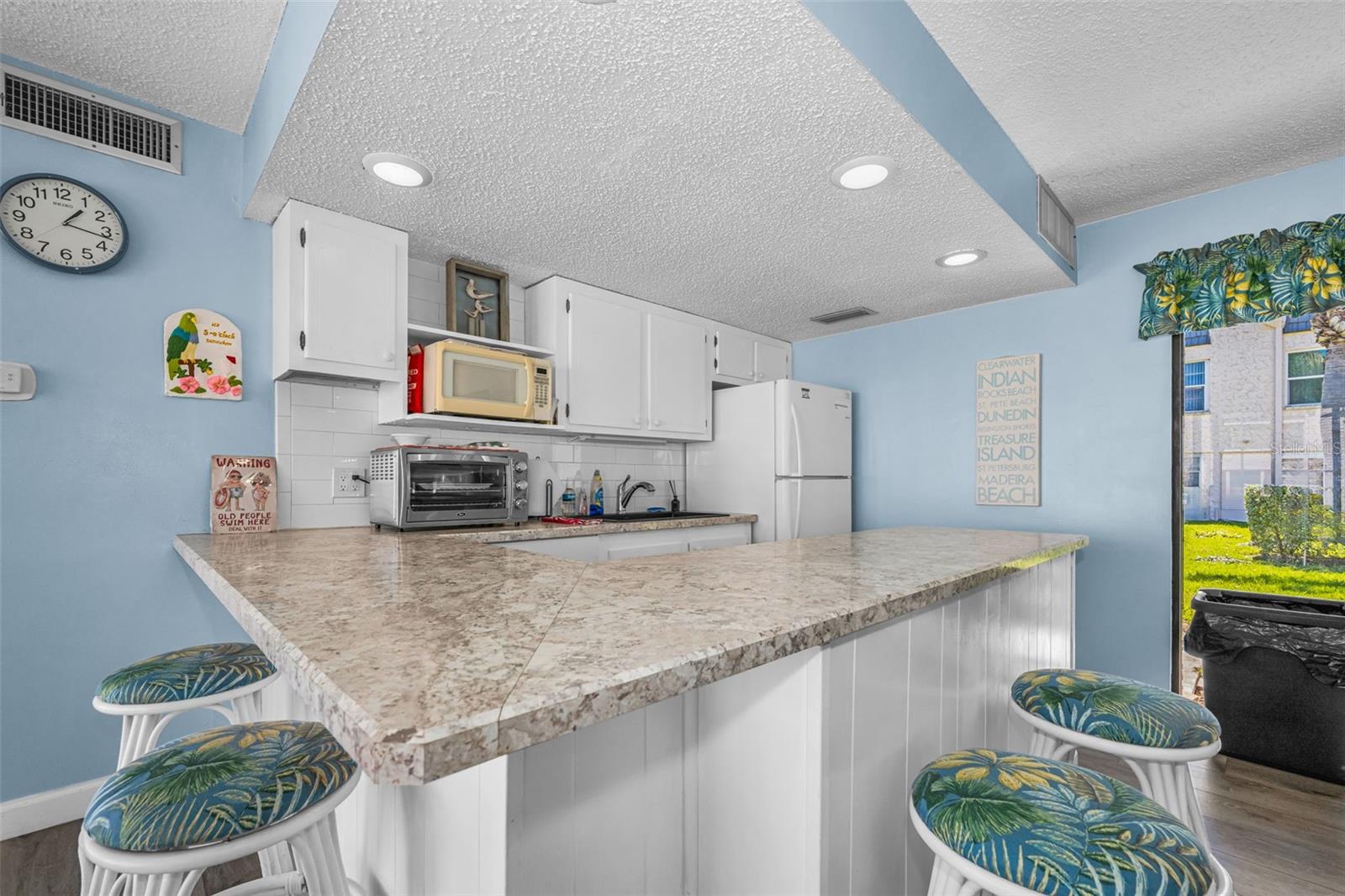 Image 35 of 44 For 219 Elmwood Circle 219