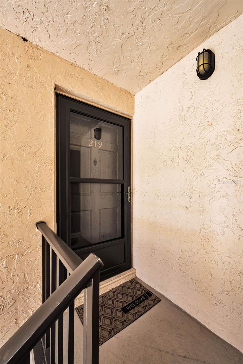 Image 4 of 44 For 219 Elmwood Circle 219