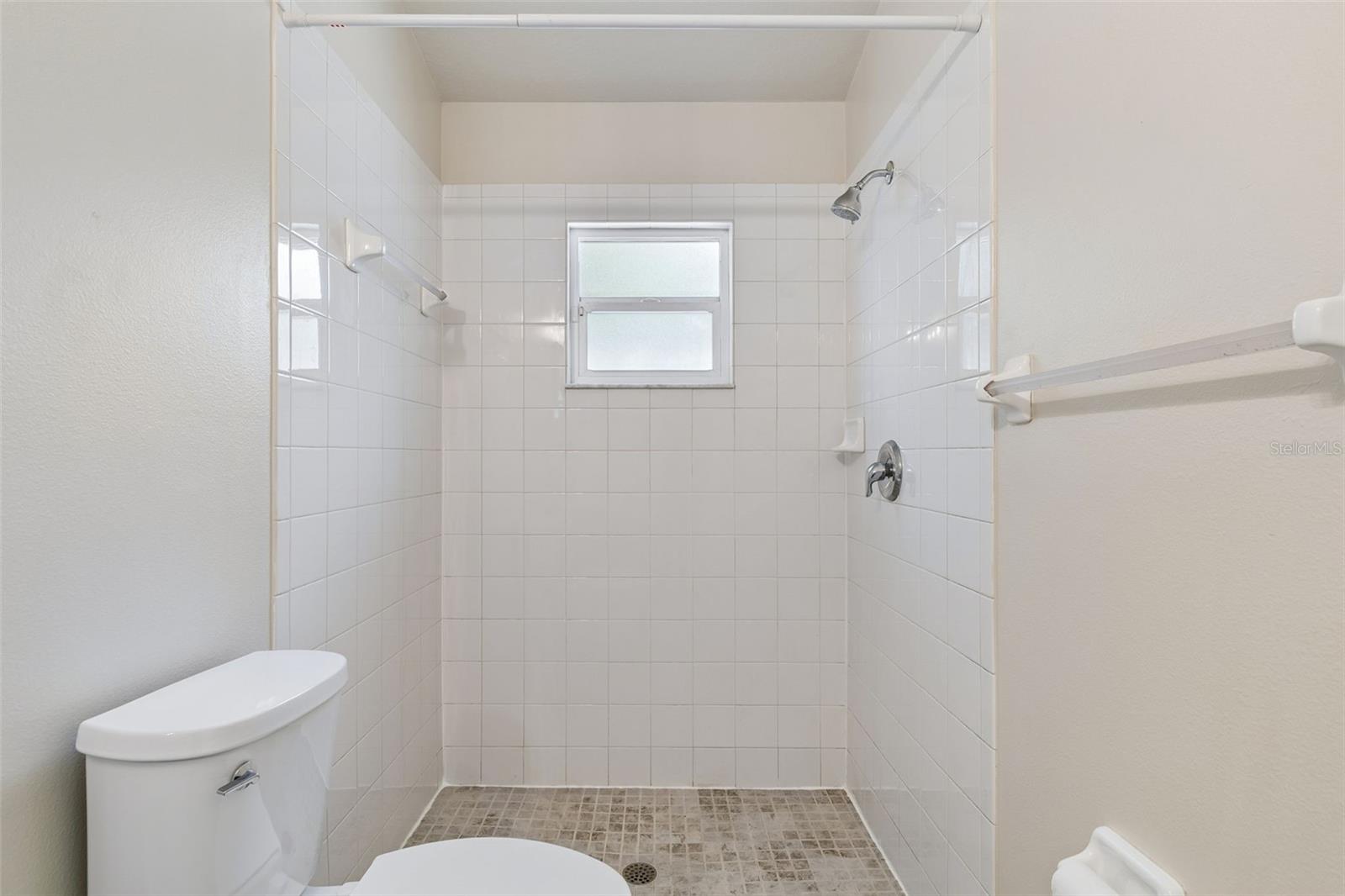 Image 25 of 74 For 712 15th Avenue S