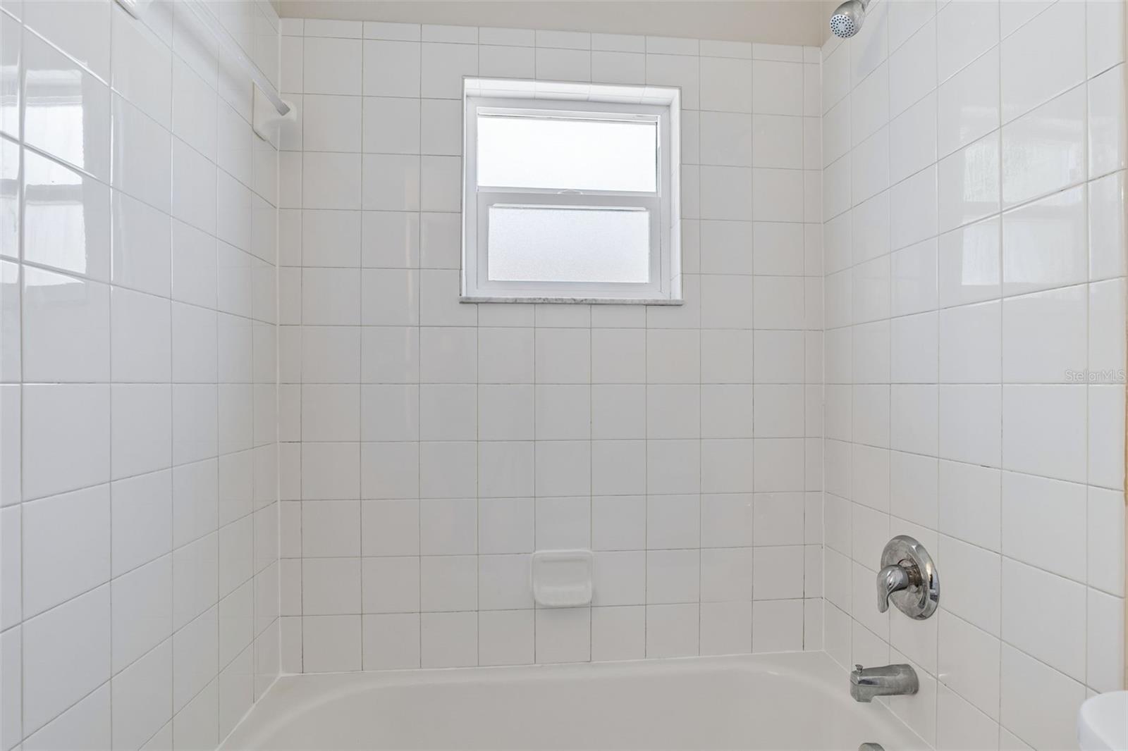 Image 34 of 74 For 712 15th Avenue S