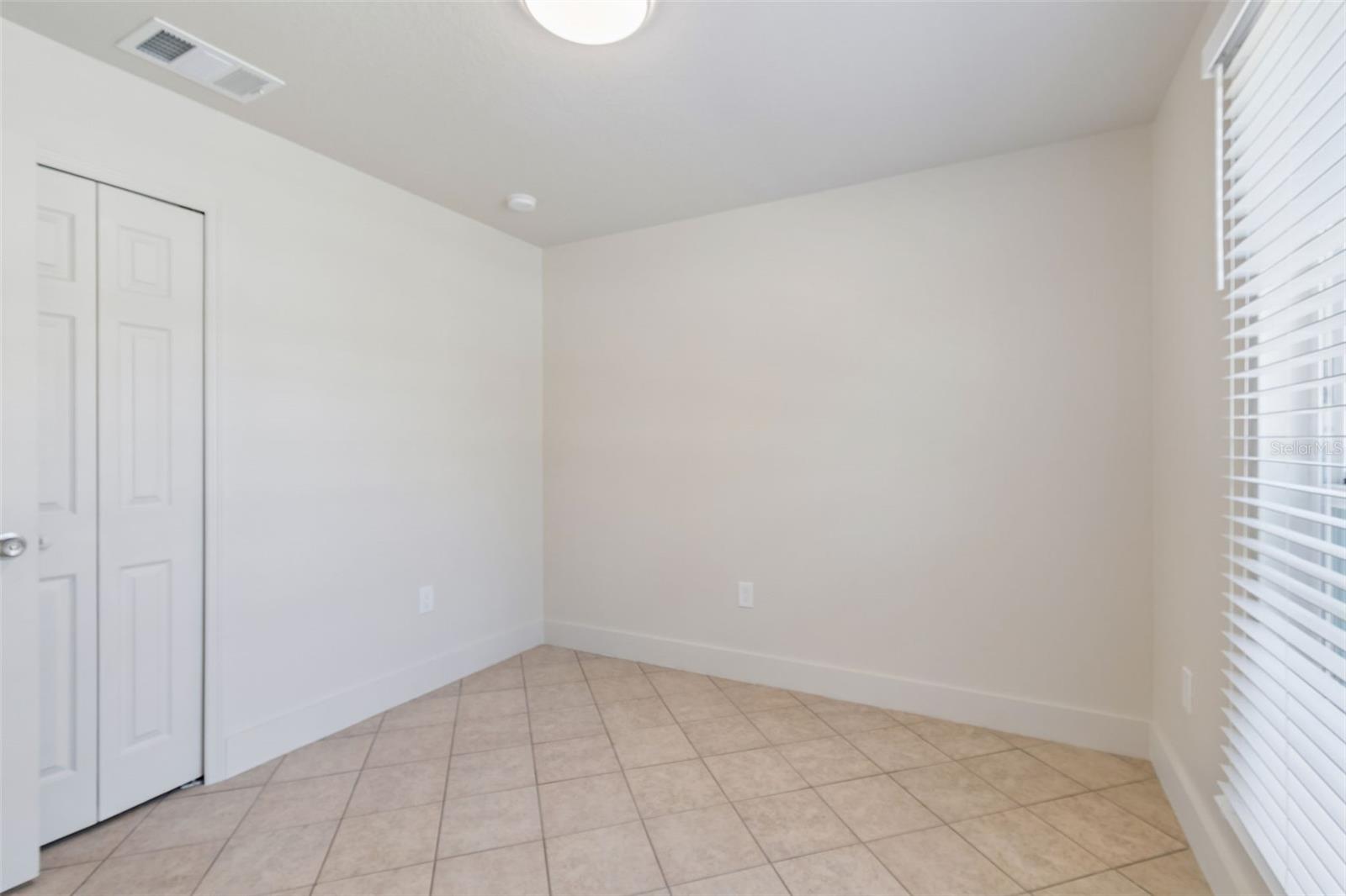 Image 39 of 74 For 712 15th Avenue S