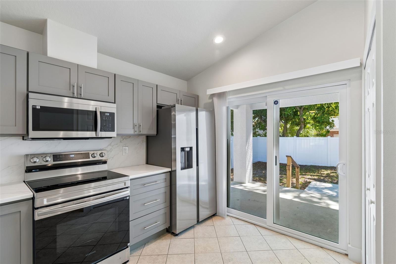 Image 43 of 74 For 712 15th Avenue S