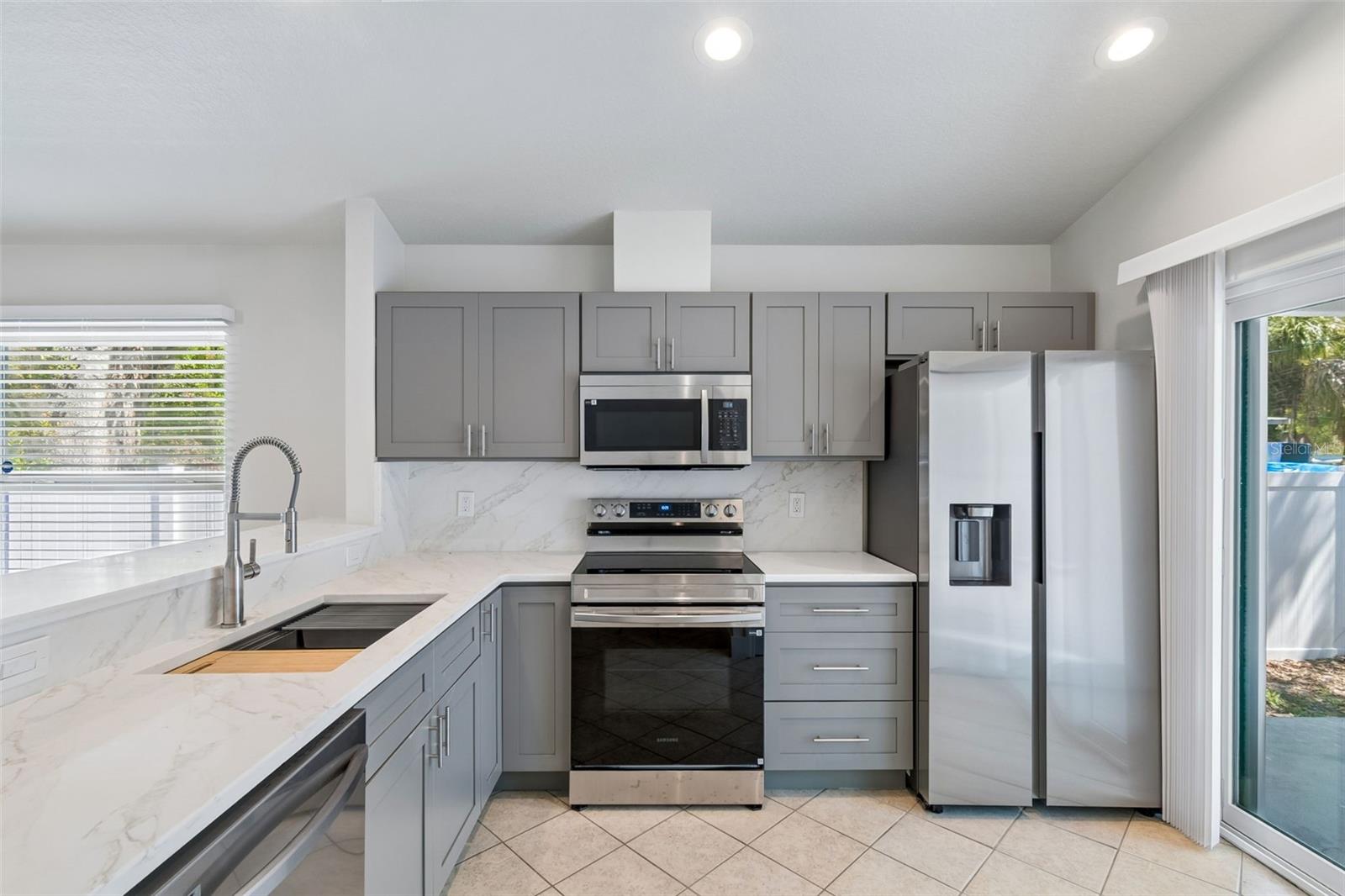 Image 44 of 74 For 712 15th Avenue S