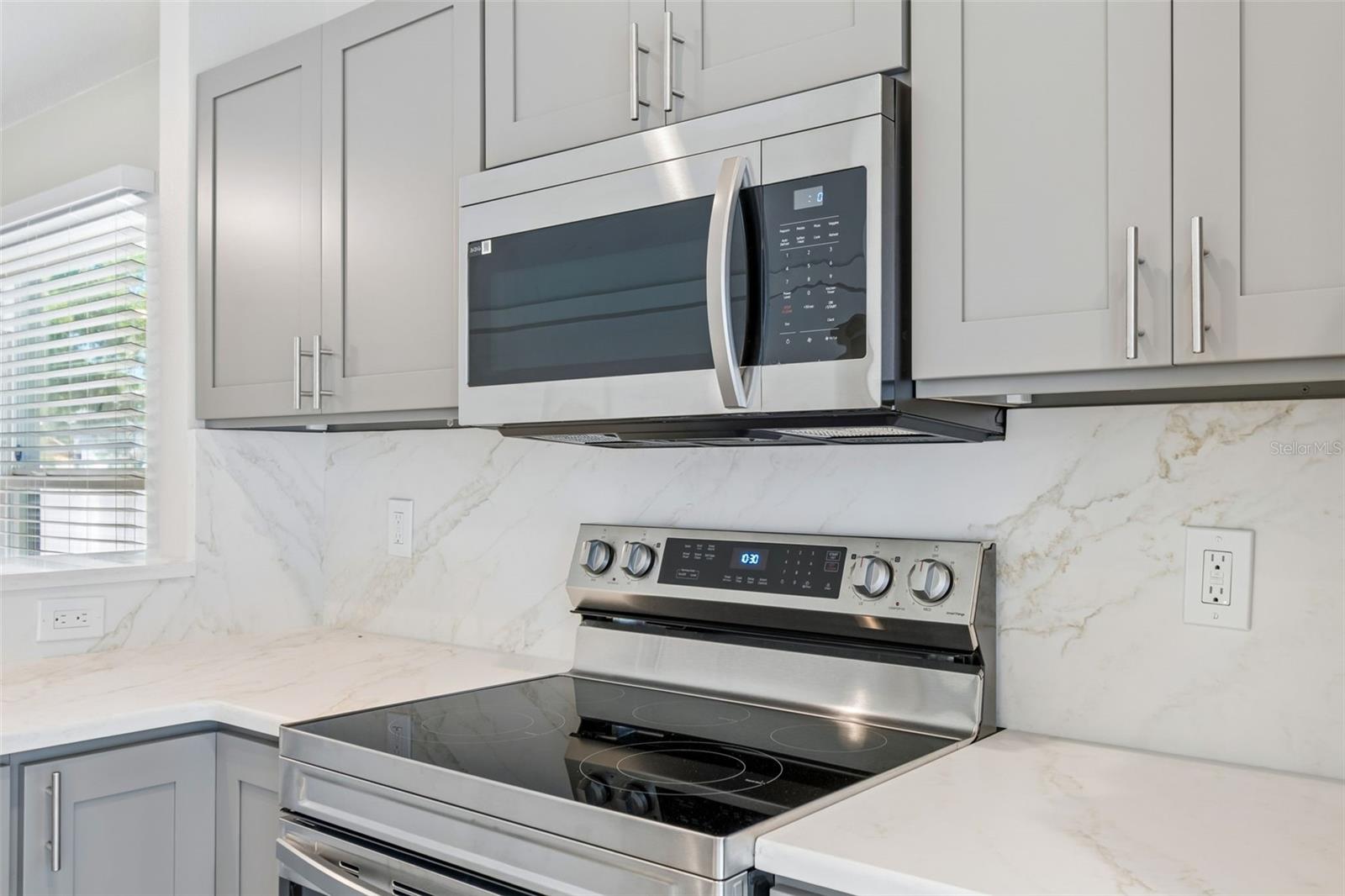 Image 47 of 74 For 712 15th Avenue S