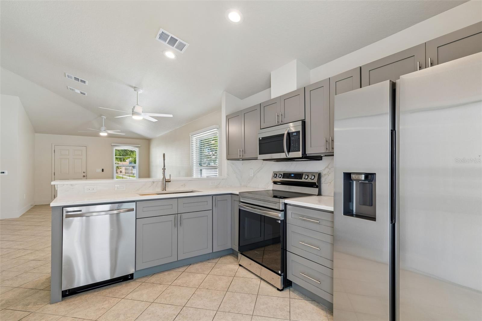 Image 50 of 74 For 712 15th Avenue S