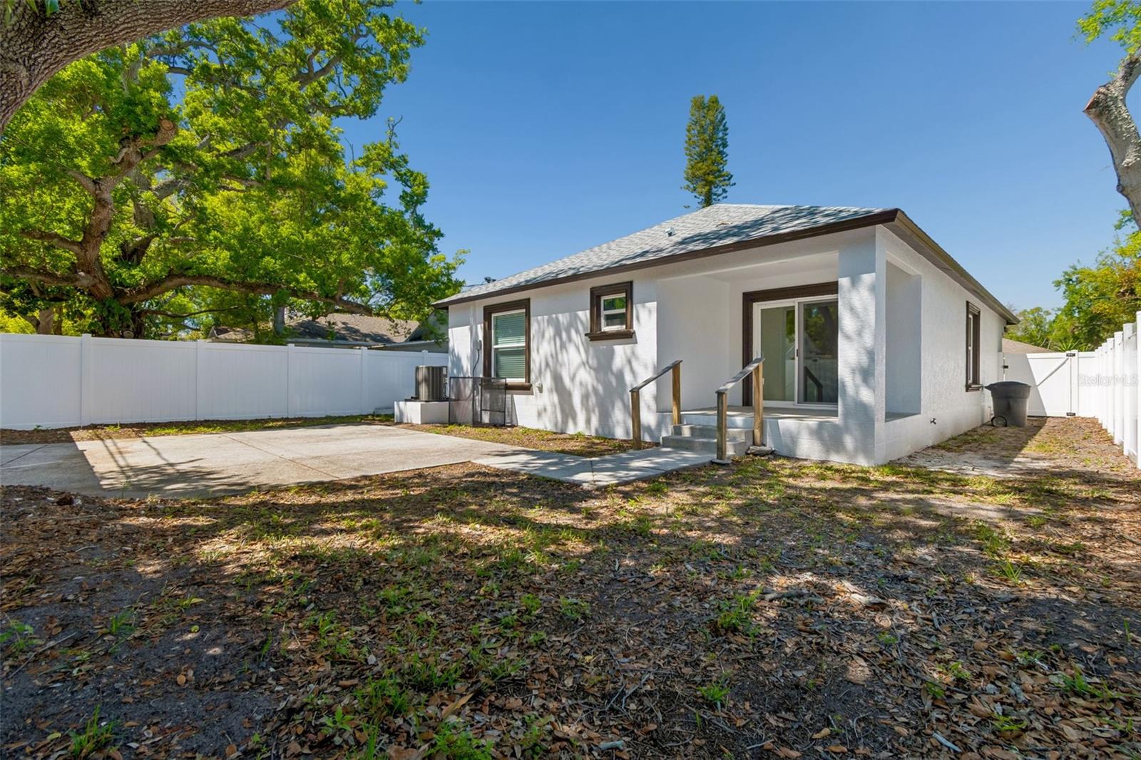 Image 59 of 74 For 712 15th Avenue S