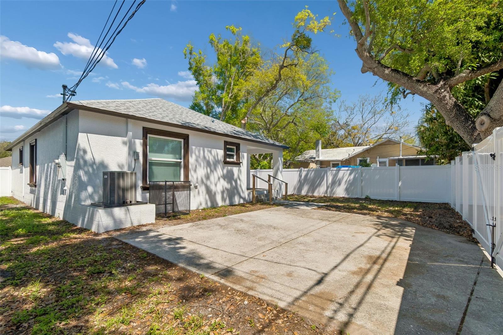 Image 60 of 74 For 712 15th Avenue S