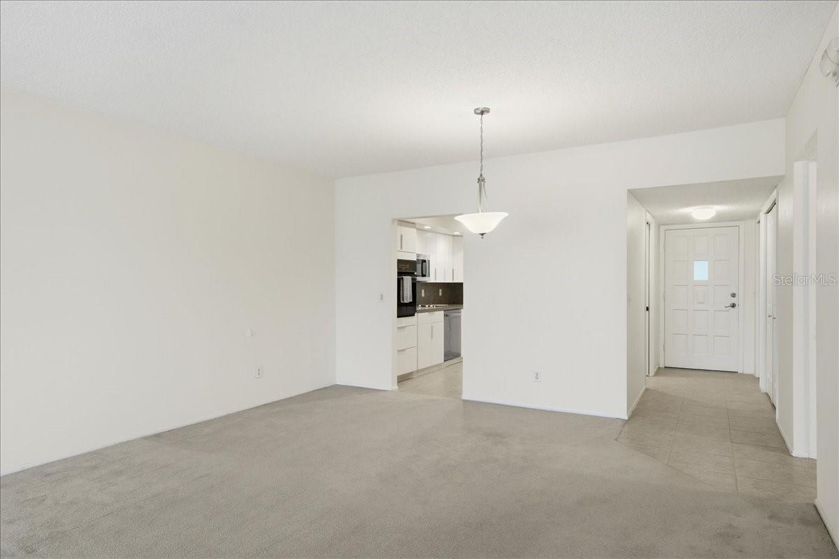 Listing photo id 8 for 2285 Israeli Drive 45