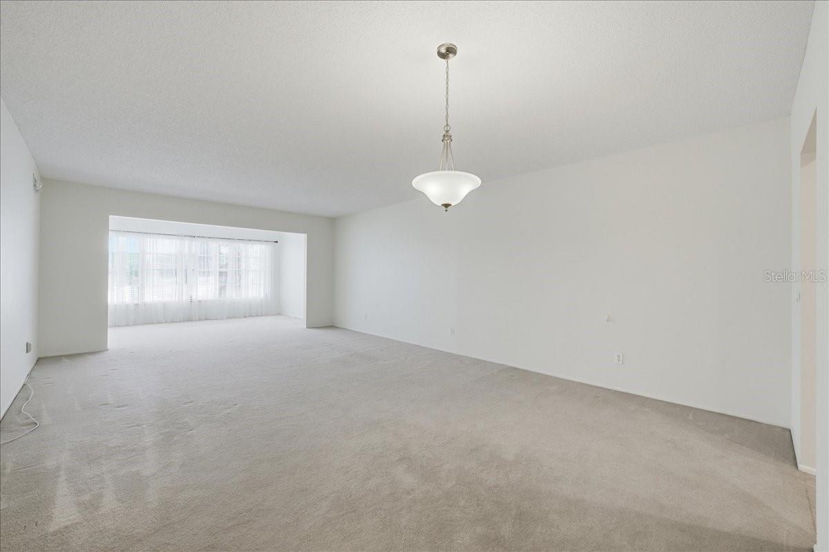 Listing photo id 11 for 2285 Israeli Drive 45