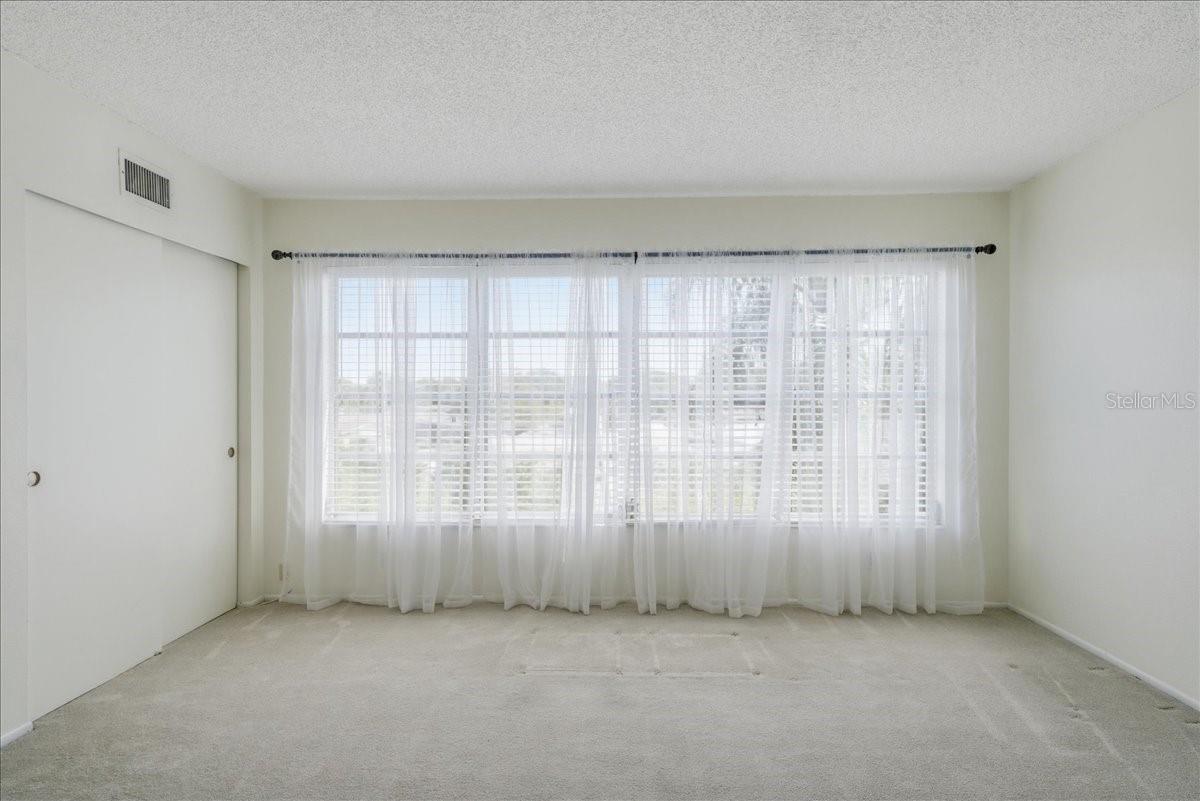 Listing photo id 14 for 2285 Israeli Drive 45