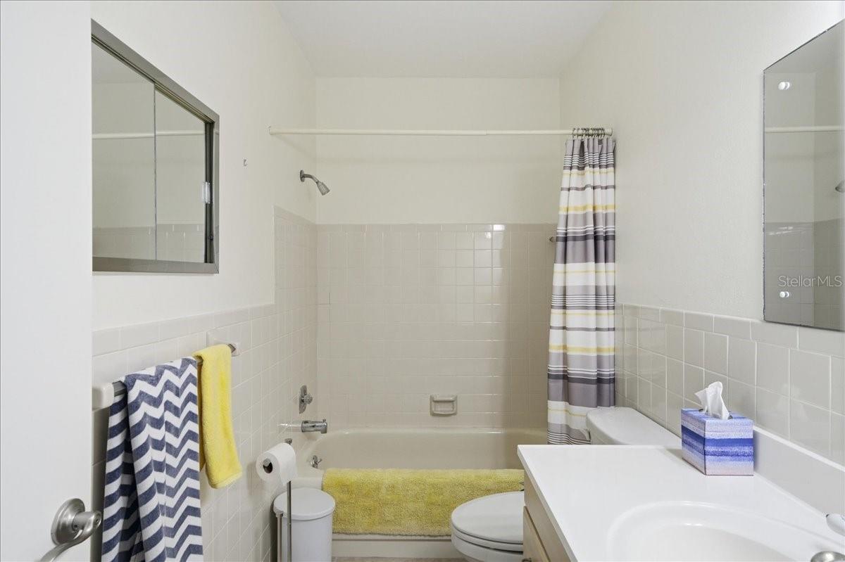 Listing photo id 31 for 2285 Israeli Drive 45