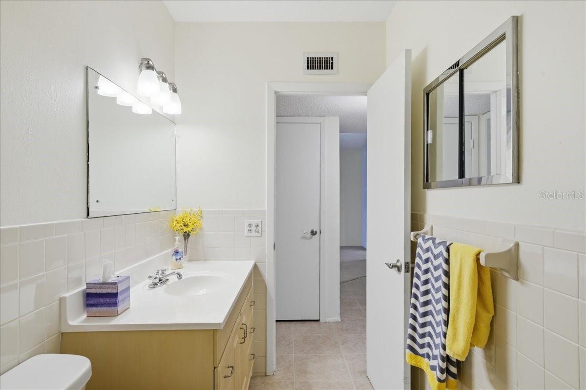 Listing photo id 32 for 2285 Israeli Drive 45