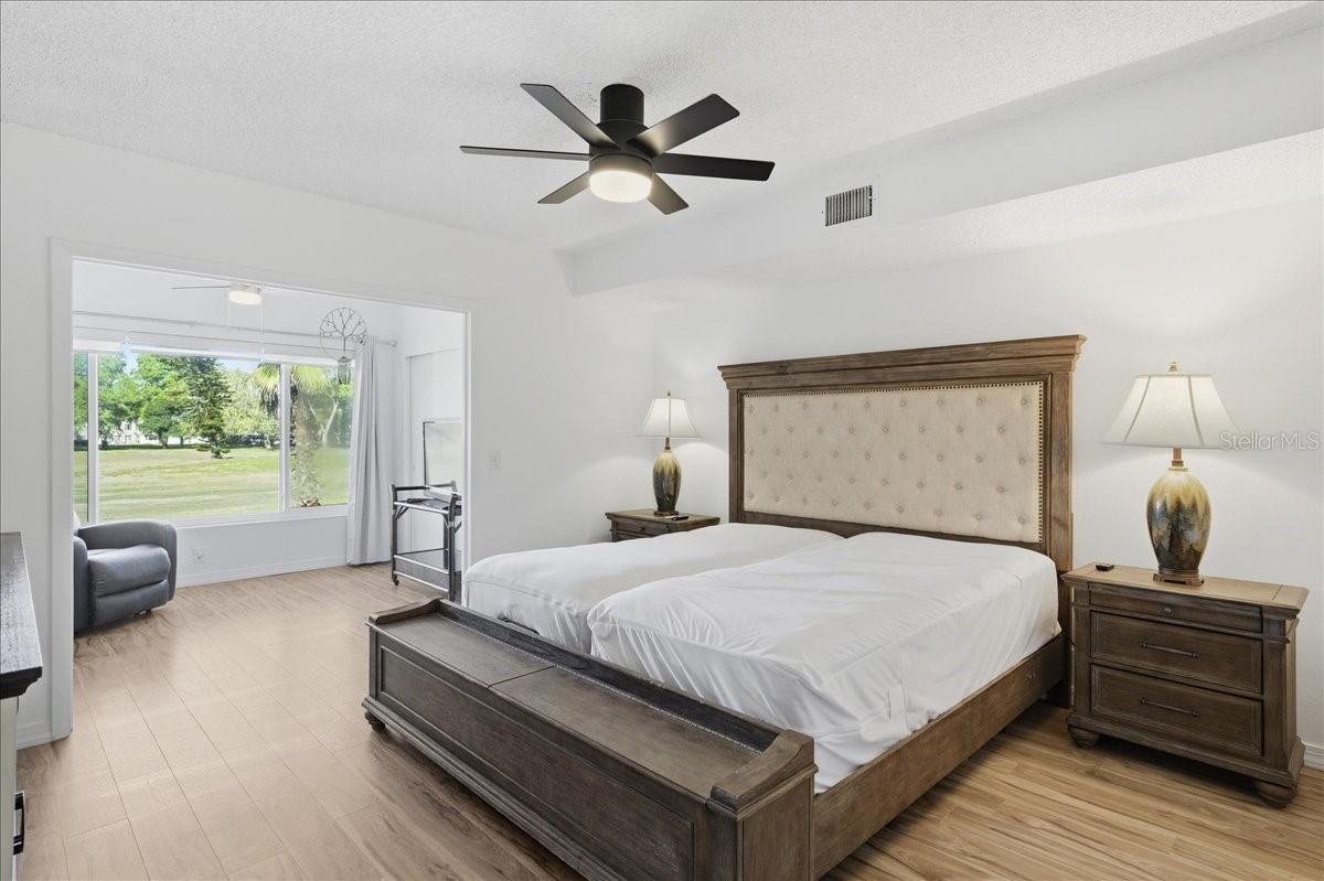 Image 18 of 49 For 2400 Franciscan Drive 38