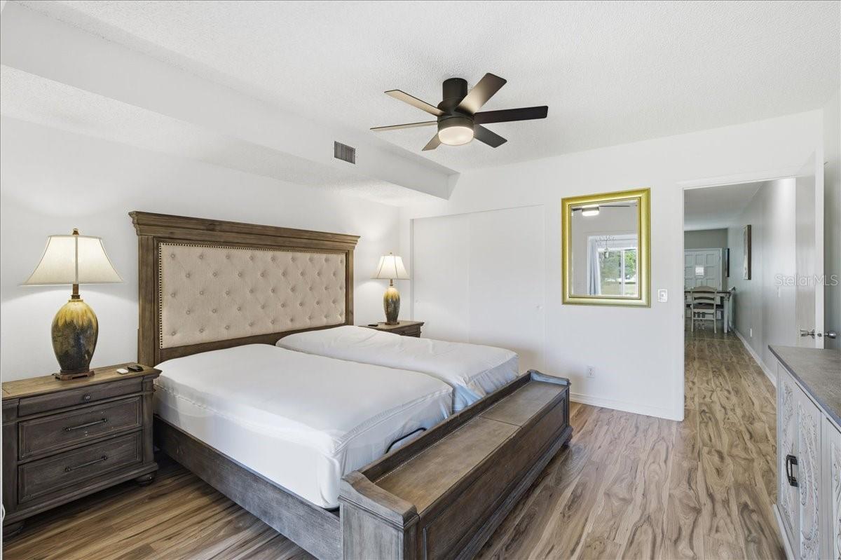 Image 19 of 49 For 2400 Franciscan Drive 38