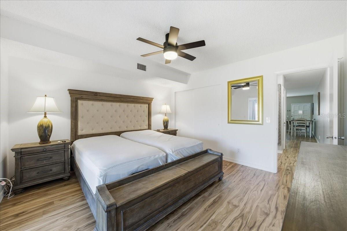 Image 21 of 49 For 2400 Franciscan Drive 38