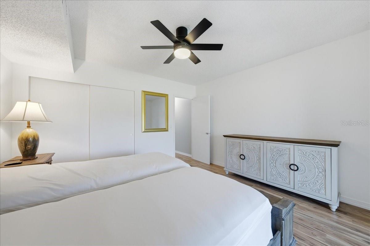 Image 23 of 49 For 2400 Franciscan Drive 38