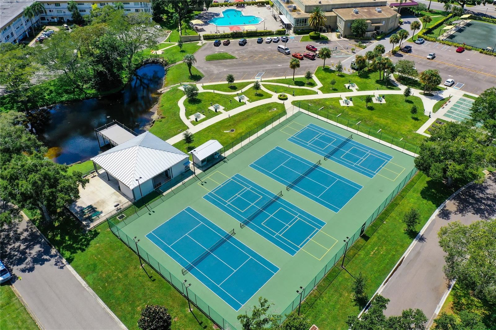 Image 39 of 49 For 2400 Franciscan Drive 38