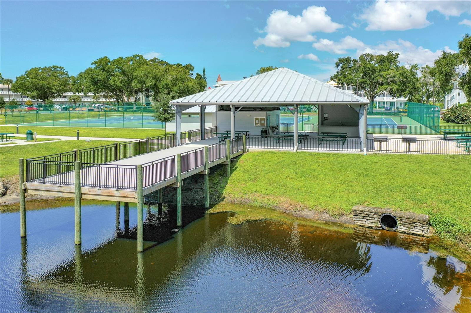 Image 42 of 49 For 2400 Franciscan Drive 38