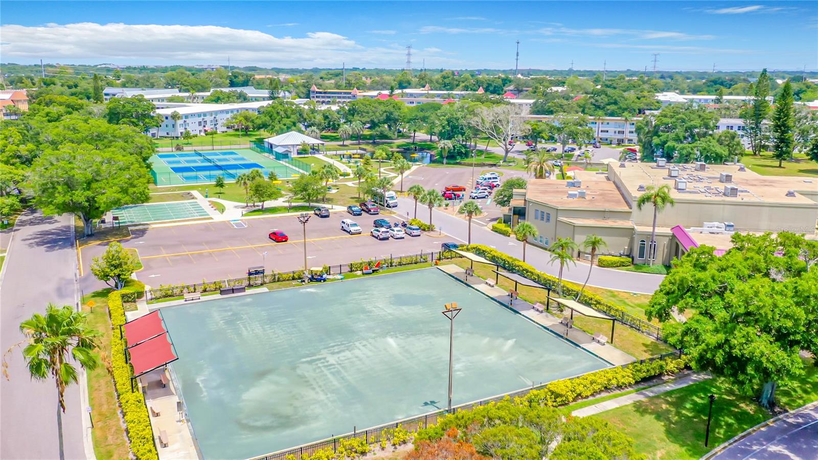 Image 43 of 49 For 2400 Franciscan Drive 38