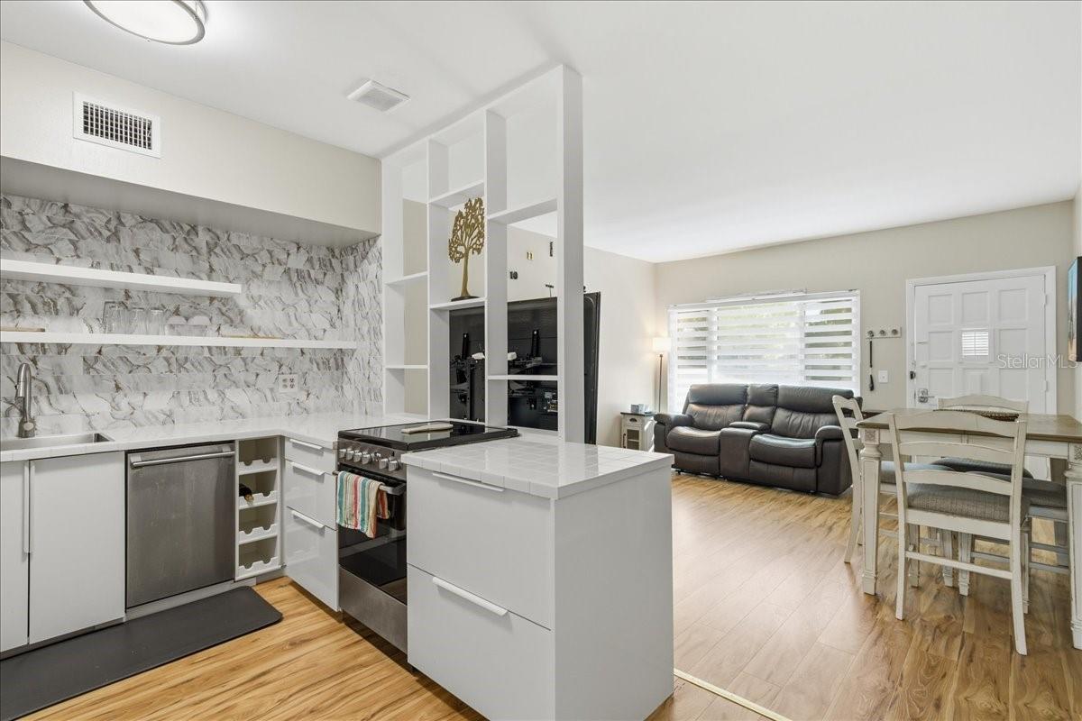 Image 8 of 49 For 2400 Franciscan Drive 38