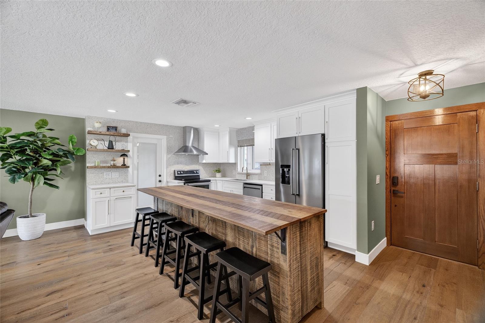 Image 10 of 53 For 2171 Lagoon Drive