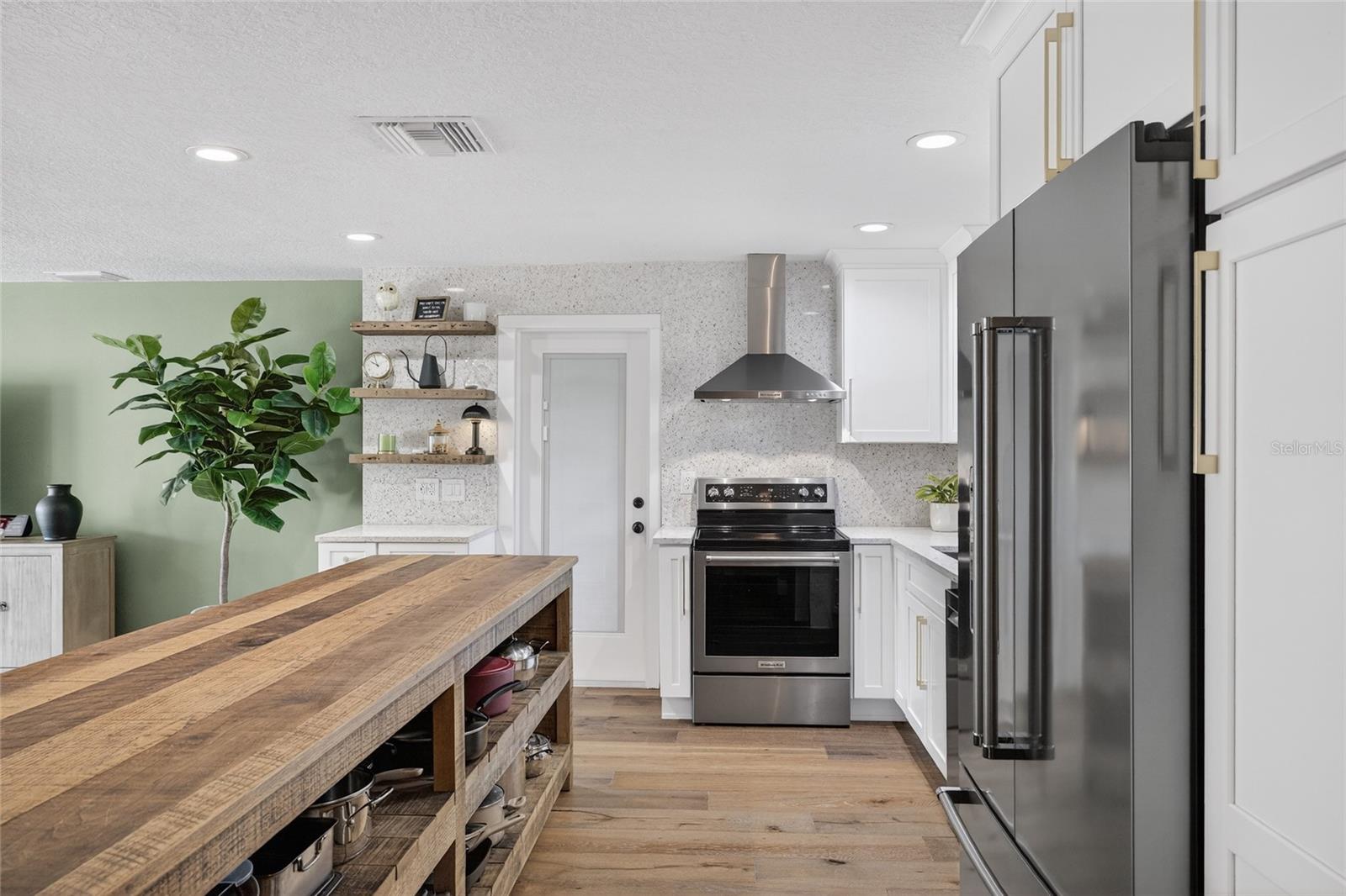 Image 11 of 53 For 2171 Lagoon Drive