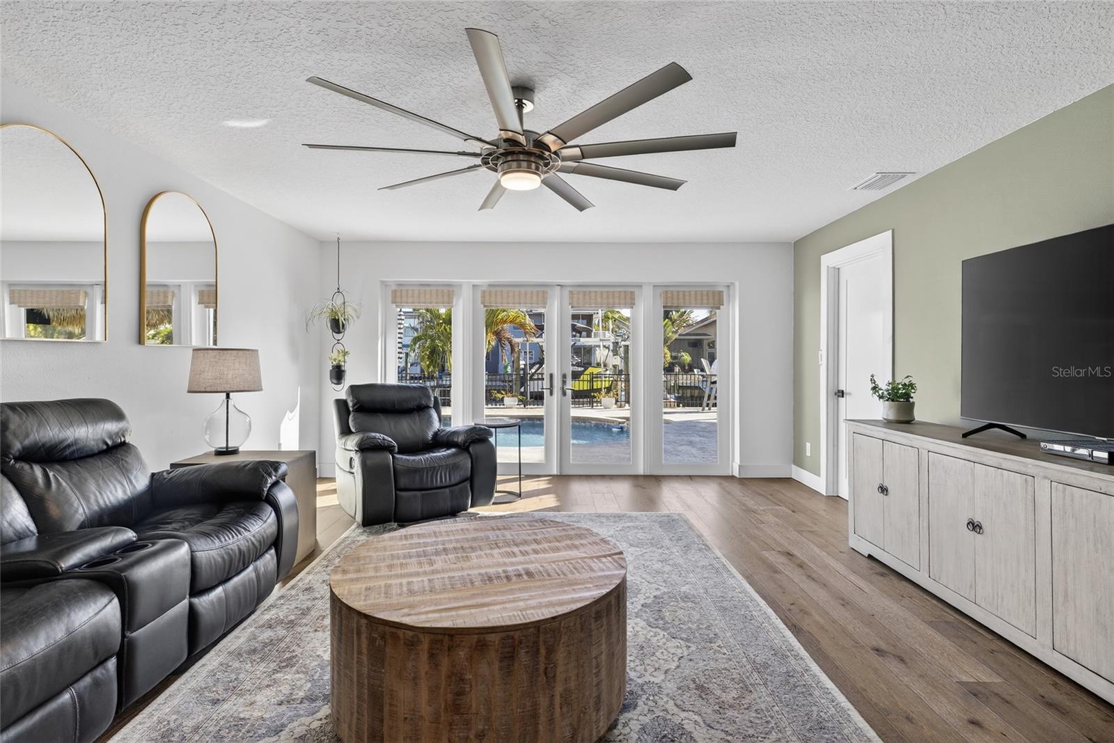 Image 14 of 53 For 2171 Lagoon Drive