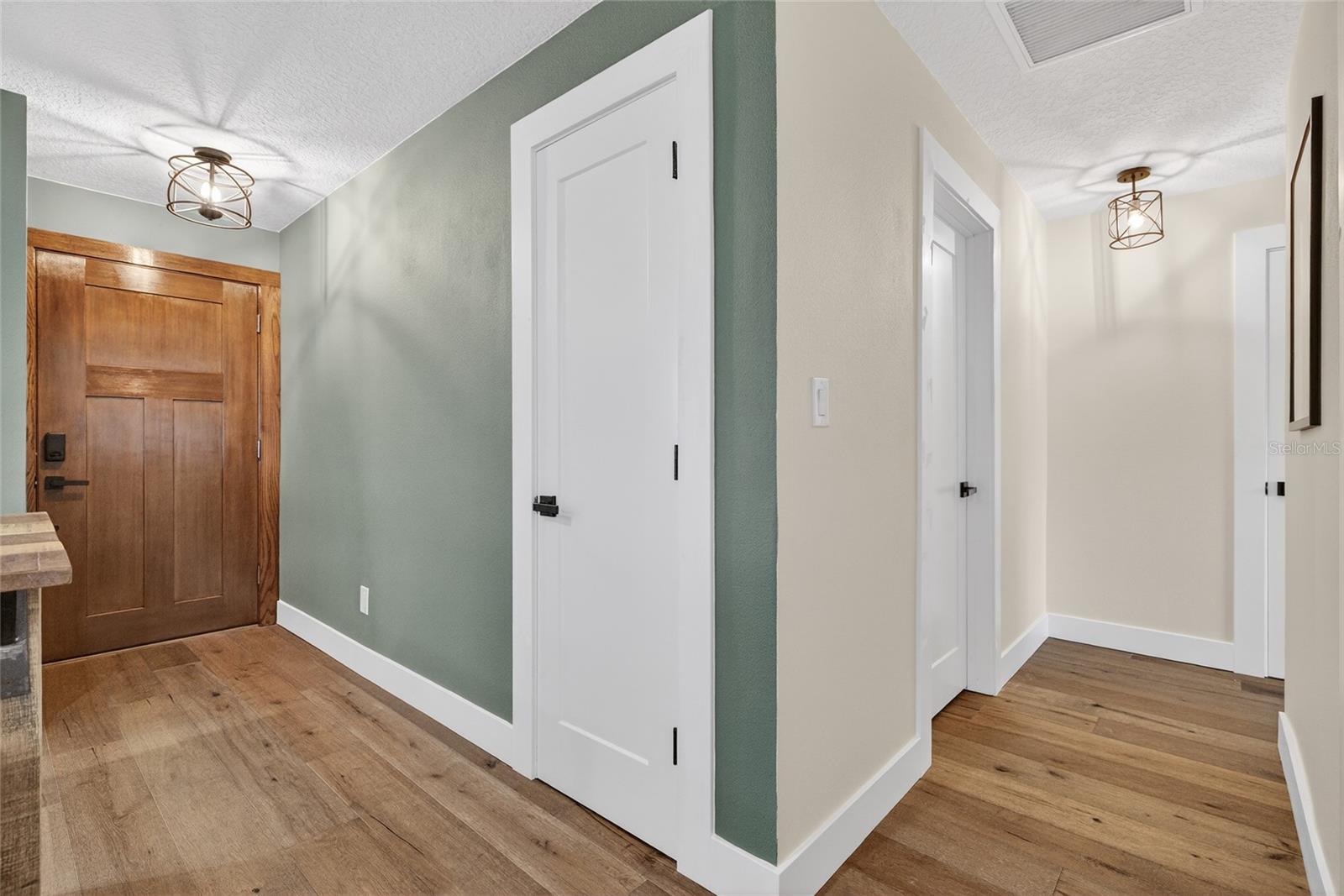 Image 16 of 53 For 2171 Lagoon Drive