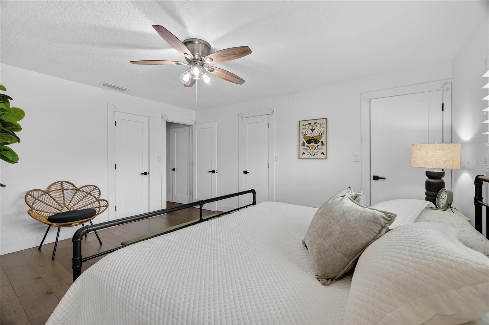 Image 20 of 53 For 2171 Lagoon Drive