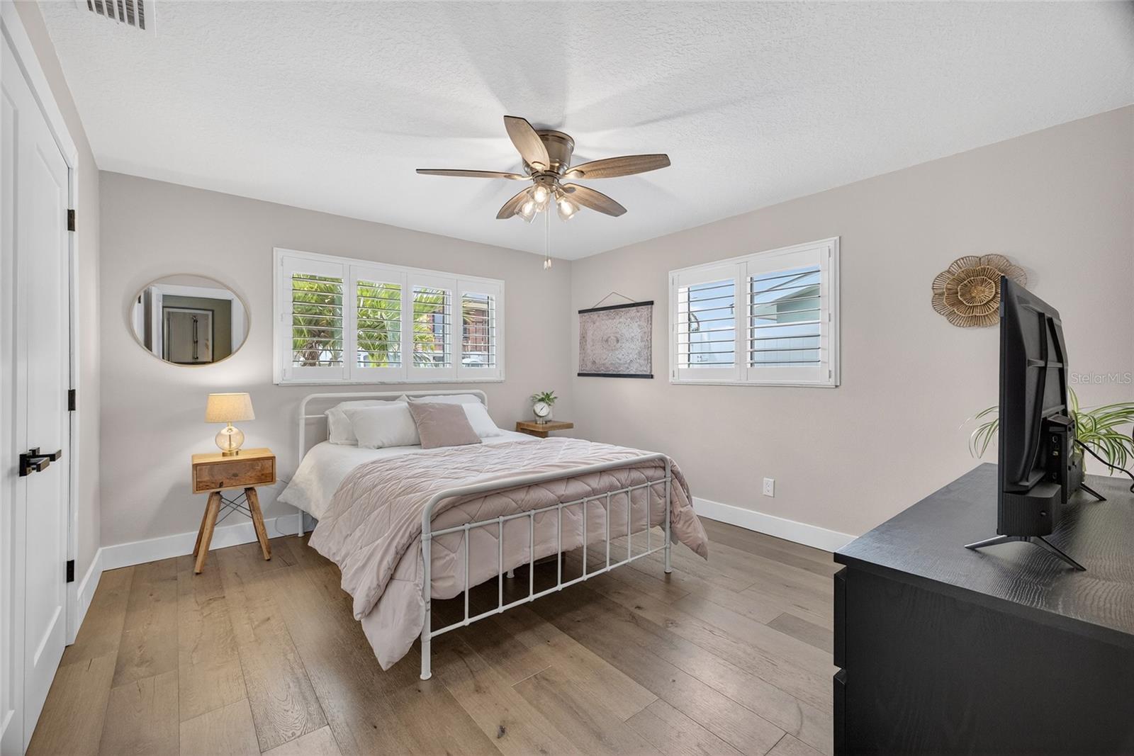 Image 26 of 53 For 2171 Lagoon Drive