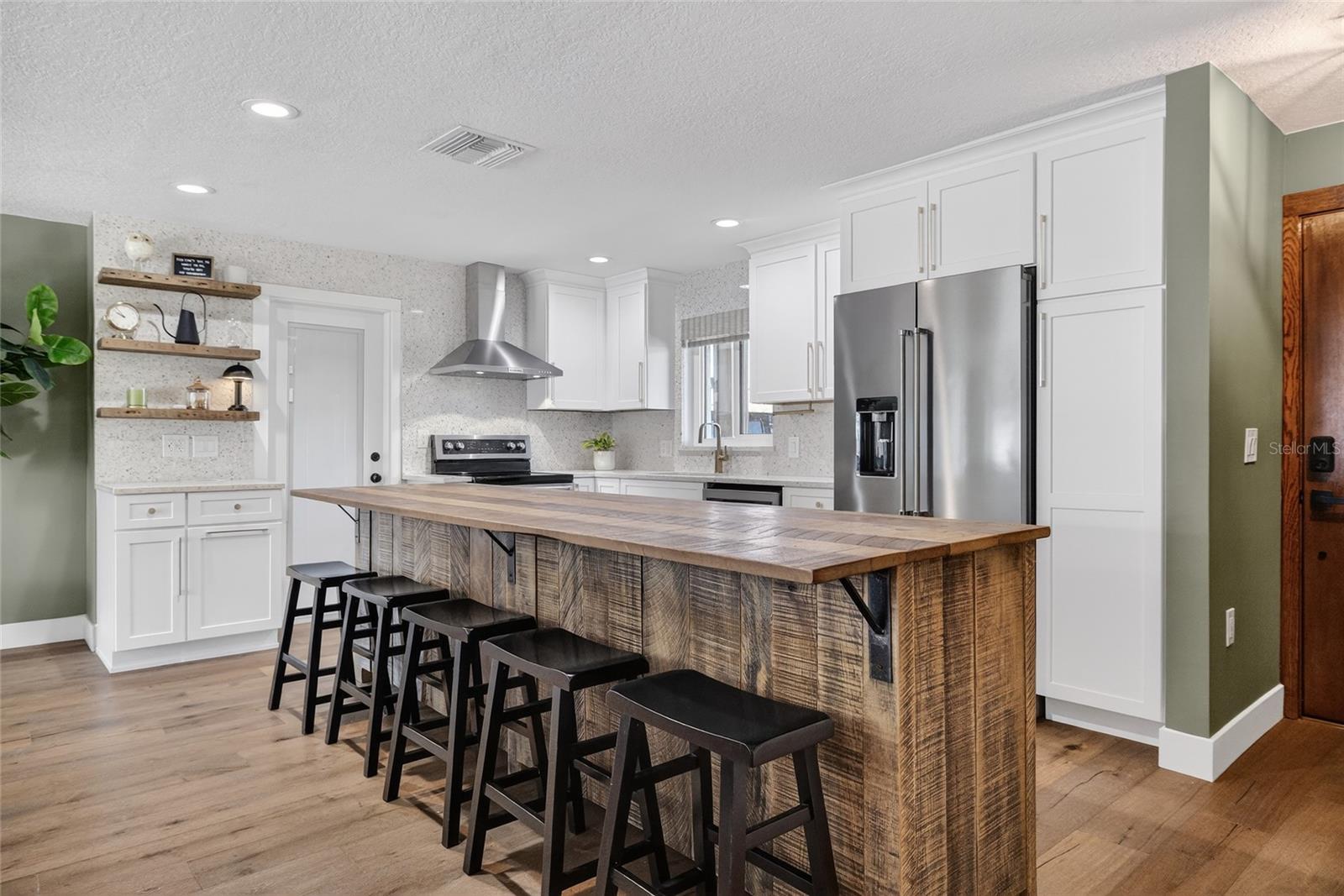 Image 6 of 53 For 2171 Lagoon Drive