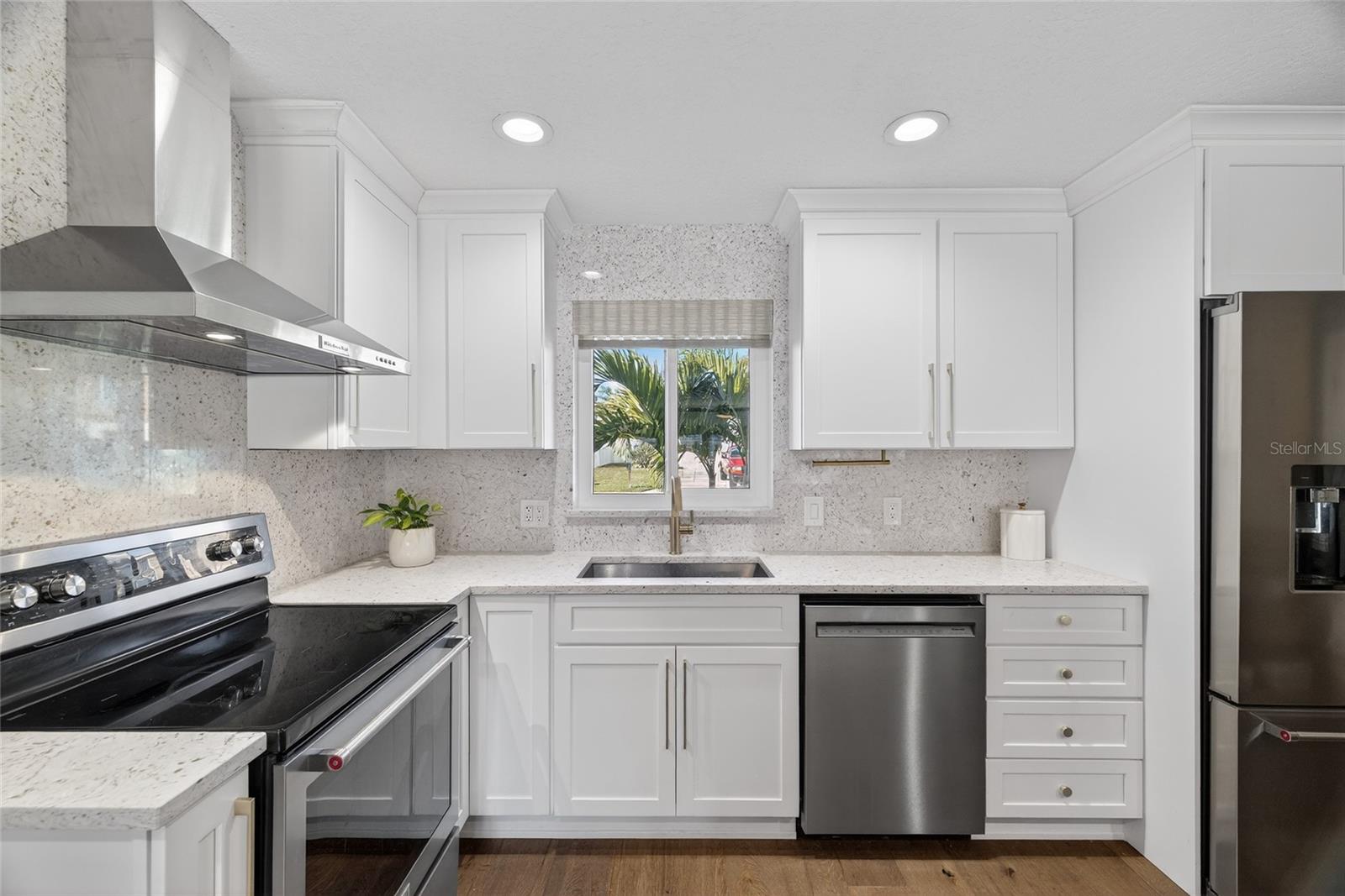 Image 9 of 53 For 2171 Lagoon Drive