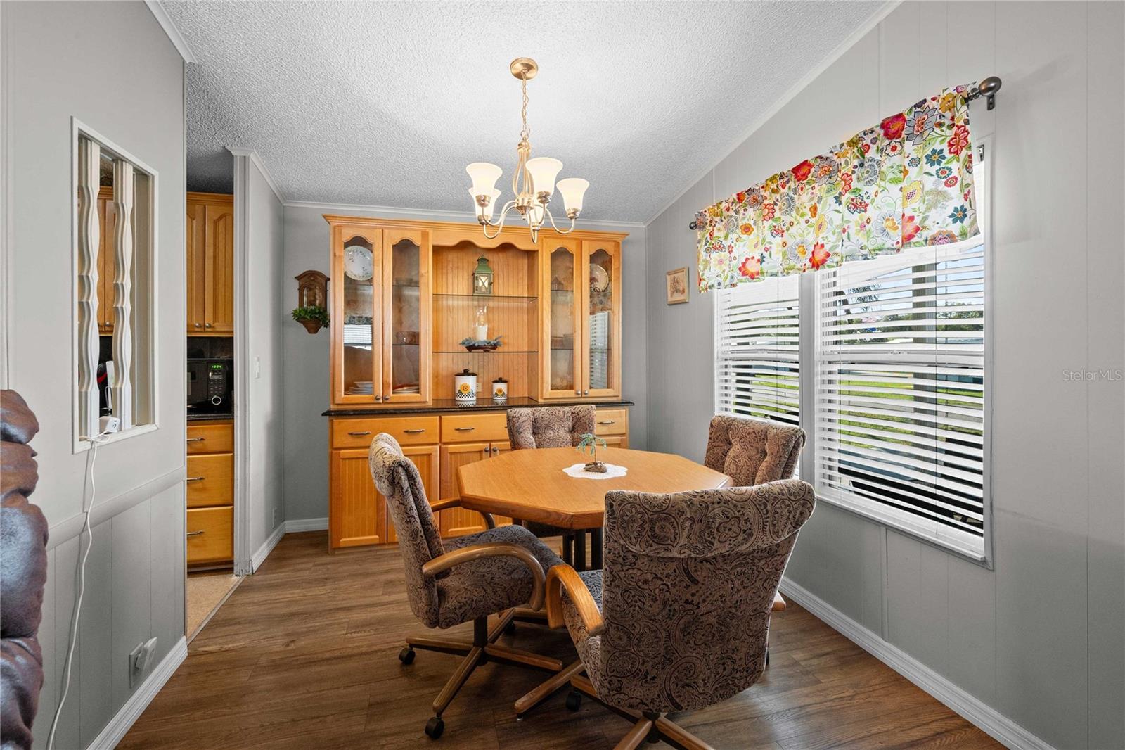 Image 10 of 60 For 36853 Jodi Avenue