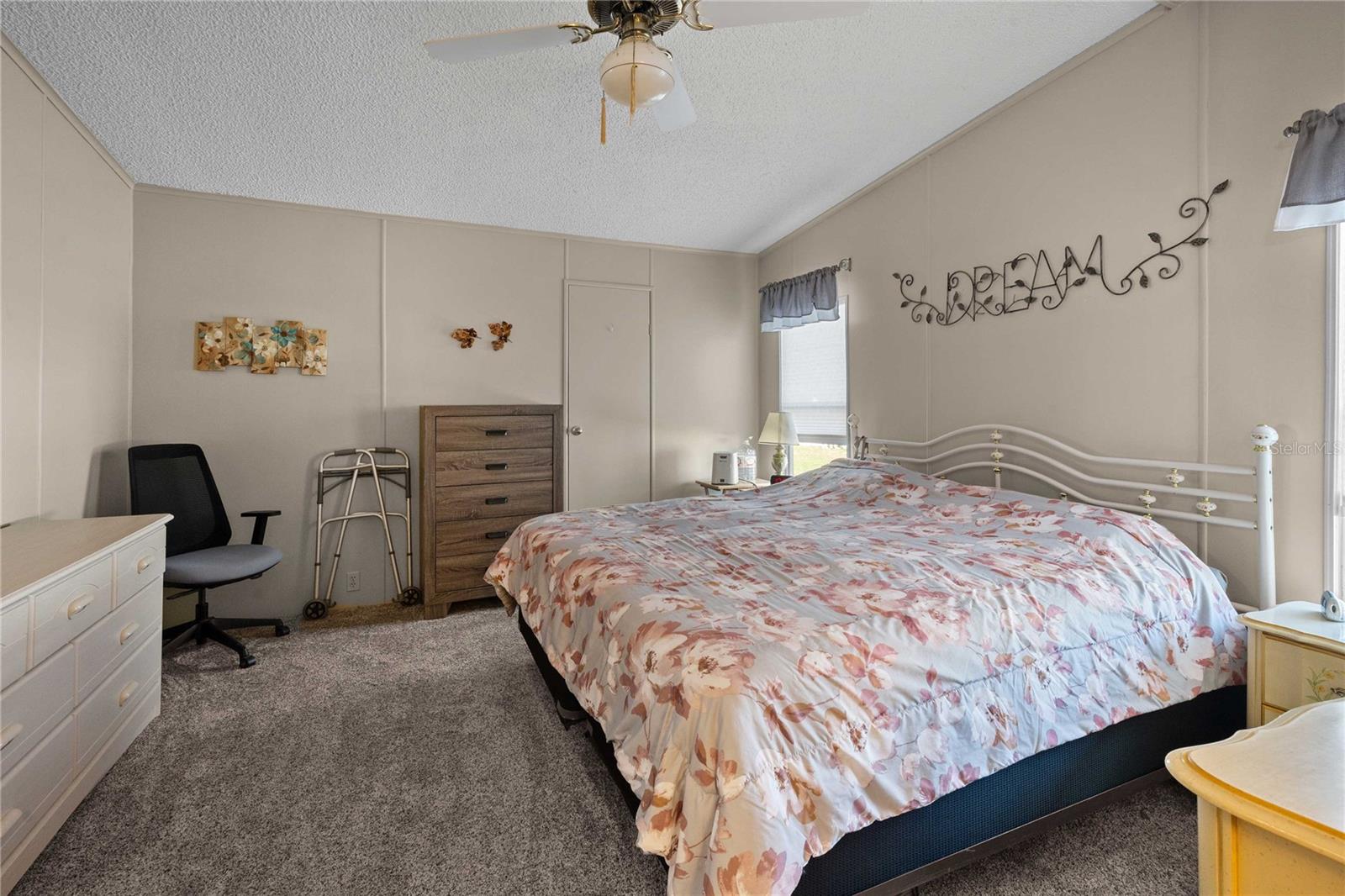 Image 16 of 60 For 36853 Jodi Avenue