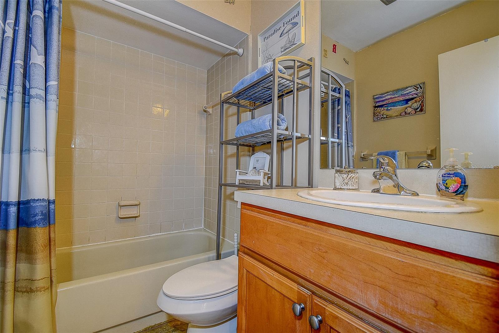 Image 28 of 47 For 215 Lighthouse Court 40215