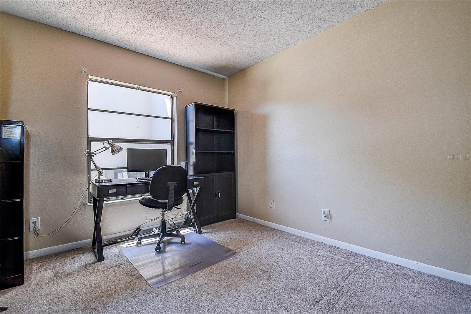 Image 29 of 47 For 215 Lighthouse Court 40215