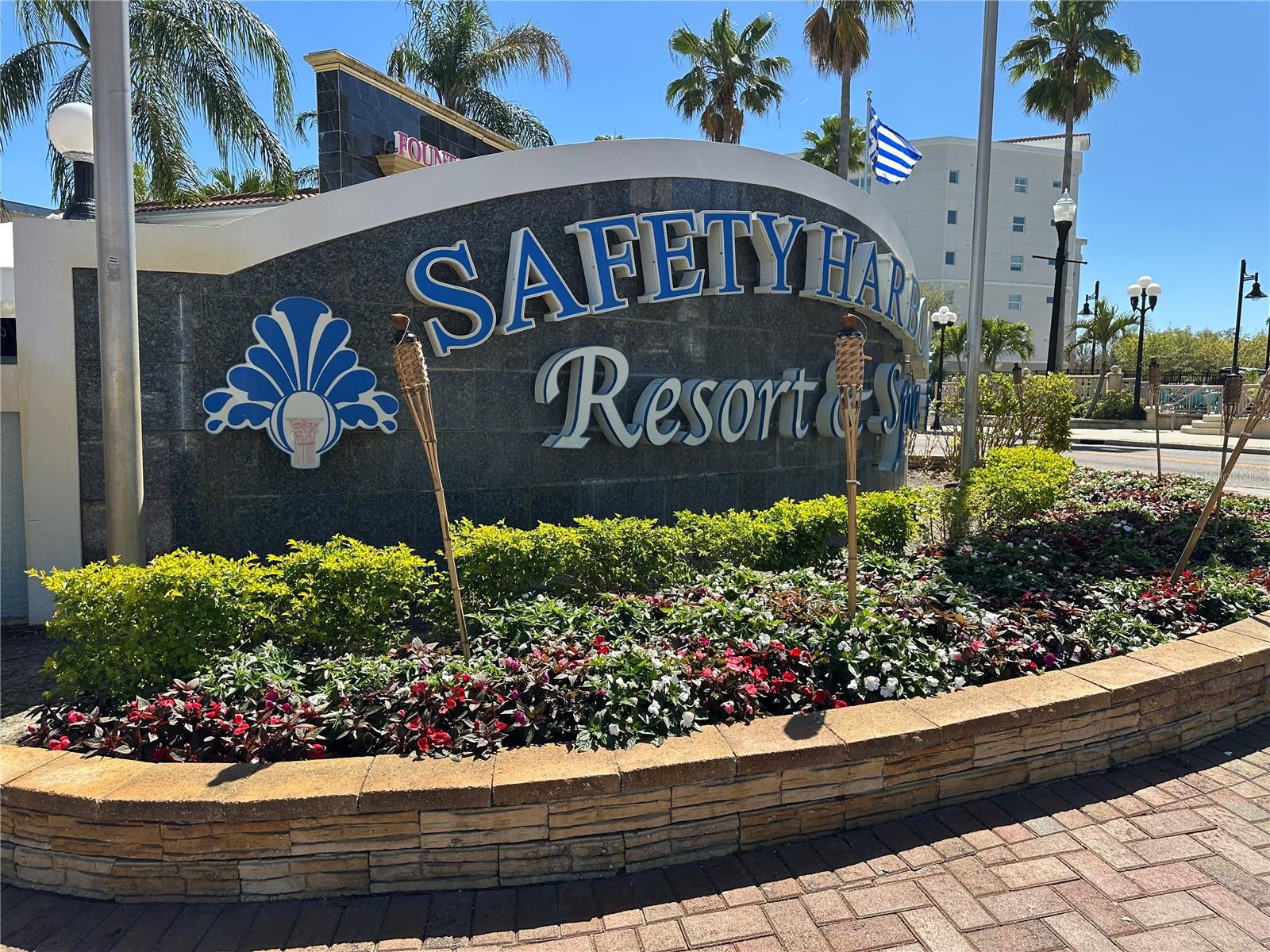 Image 38 of 47 For 215 Lighthouse Court 40215