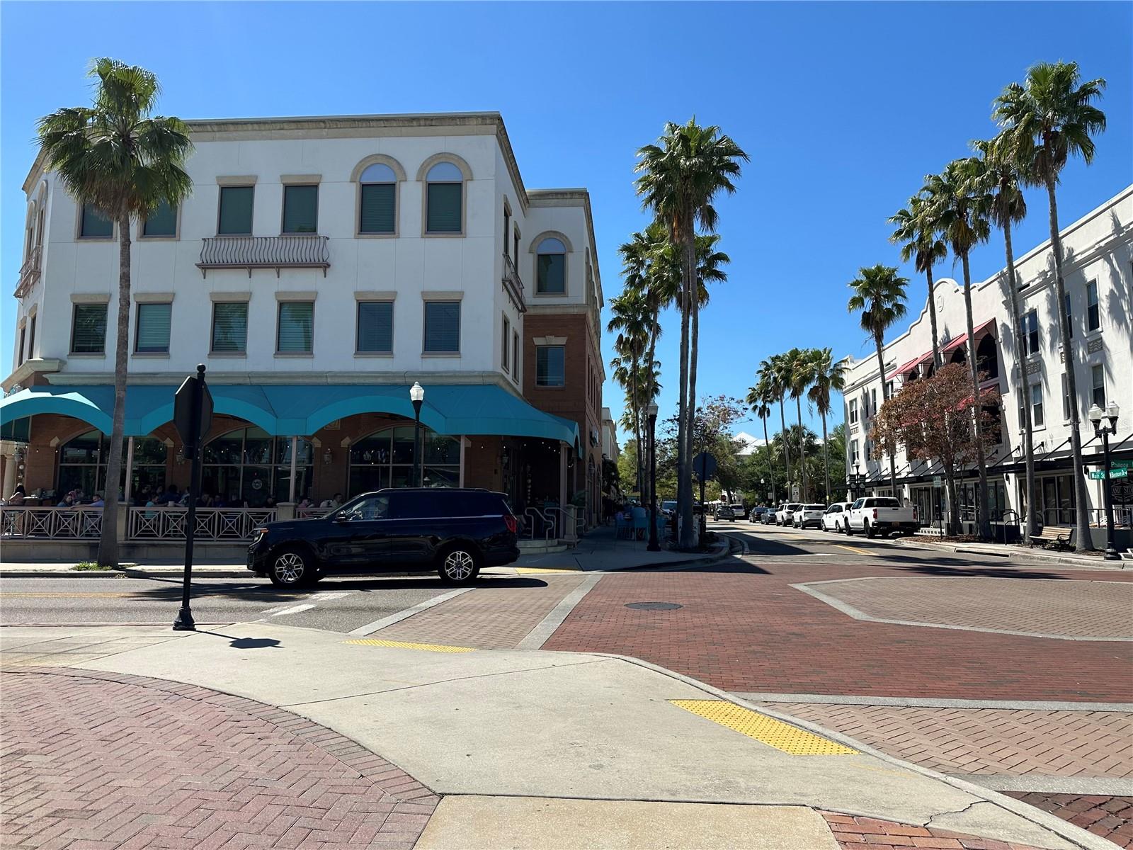 Image 40 of 47 For 215 Lighthouse Court 40215